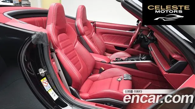 PORSCHE 911 (992) Carrera 4 GTS Cabriolet 2022 — photo 9 sur 20