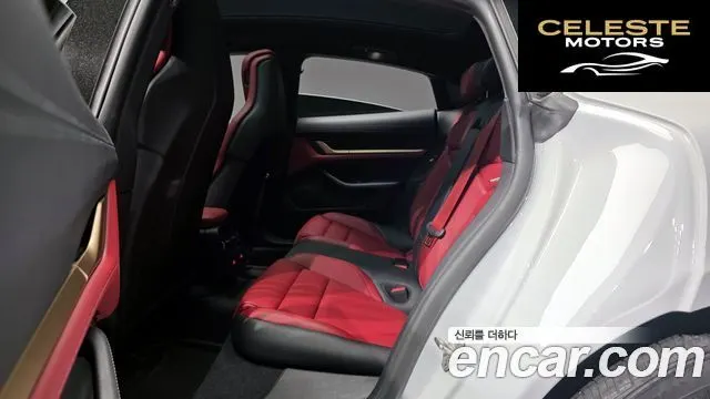 PORSCHE Taycan 2023 — photo 12 sur 20