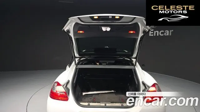 PORSCHE Panamera 4.8 GTS 2013 — photo 19 sur 20