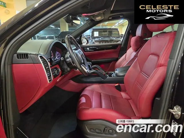 PORSCHE Cayenne (PO536) 3.0 E-High 2022 — photo 13 sur 26