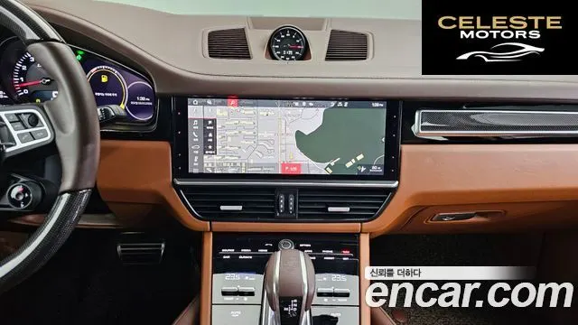 PORSCHE Cayenne (PO536) 4.0 Turbo Coupé 2021 — photo 14 sur 26