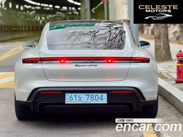 PORSCHE Taycan GTS 2022 — photo 22 sur 24