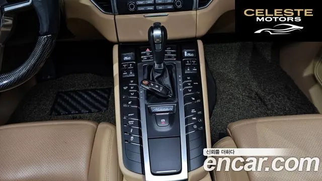 PORSCHE Macan 3.0 S 2017 — photo 9 sur 20