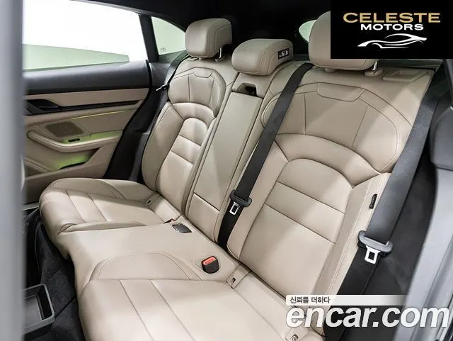 PORSCHE Taycan 4S 2024 — photo 17 sur 26