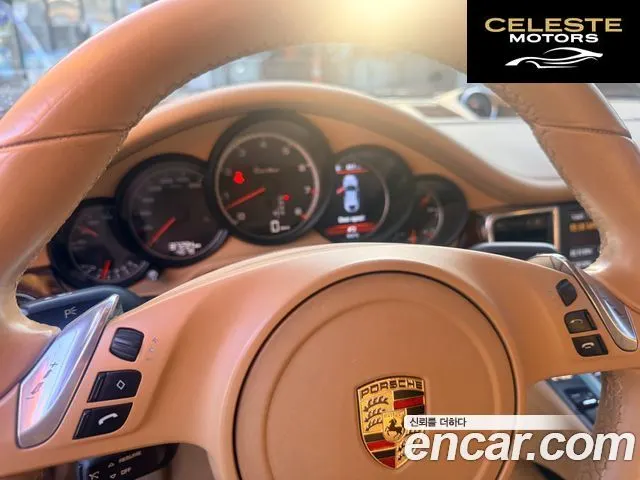 PORSCHE Panamera 4.8 Turbo 2010 — photo 11 sur 24