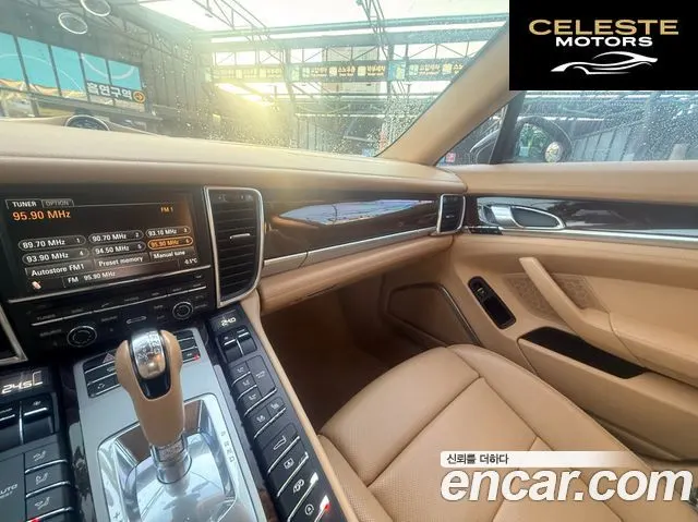 PORSCHE Panamera 4.8 Turbo 2010 — photo 13 sur 24