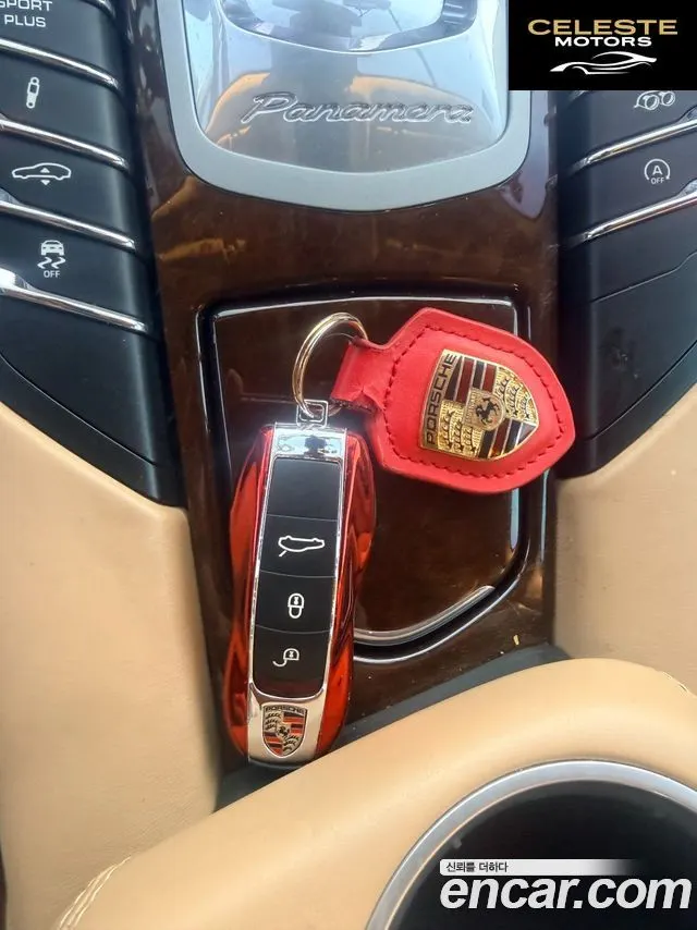 PORSCHE Panamera 4.8 Turbo 2010 — photo 5 sur 24