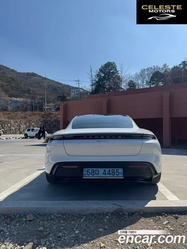PORSCHE Taycan 2022 — photo 2 sur 16