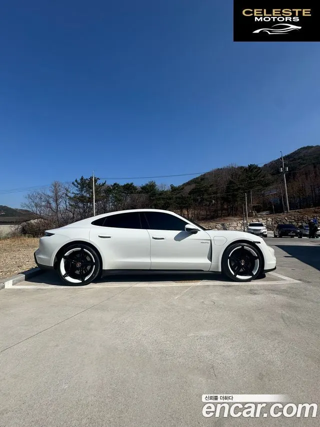 PORSCHE Taycan 2022 — photo 4 sur 16
