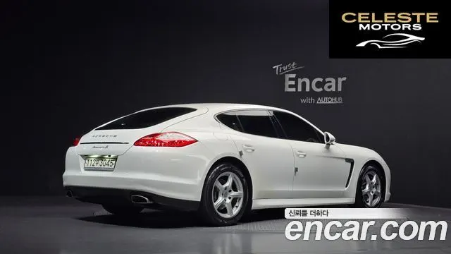 PORSCHE Panamera 3.6 2WD 2011 — photo 2 sur 26