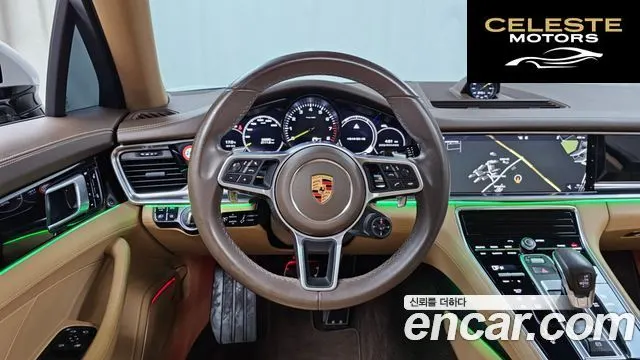PORSCHE Panamera (971) 2.9 AWD E-High 2018 — photo 13 sur 27
