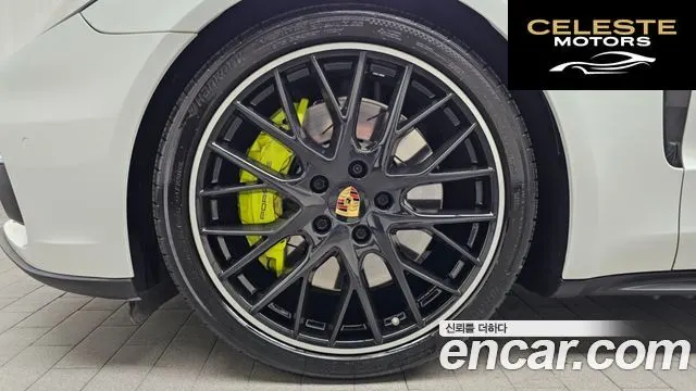 PORSCHE Panamera (971) 2.9 AWD E-High 2018 — photo 5 sur 27