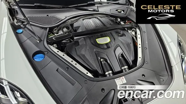 PORSCHE Panamera (971) 2.9 AWD E-High 2018 — photo 6 sur 27