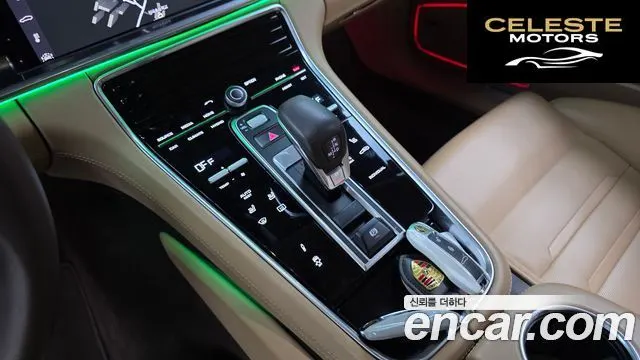 PORSCHE Panamera (971) 2.9 AWD E-High 2018 — photo 9 sur 27