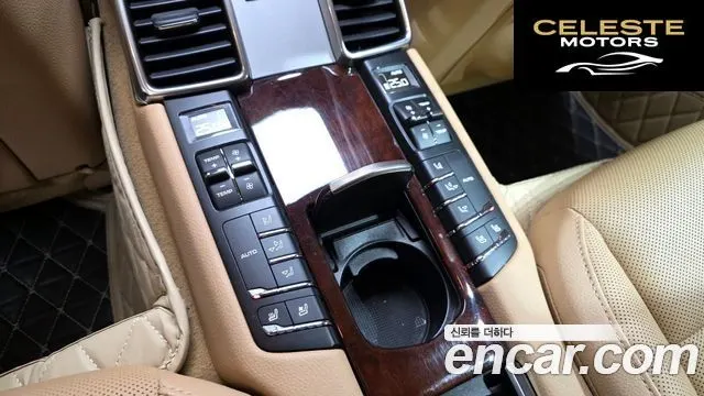 PORSCHE Panamera 3.0 S 2014 — photo 19 sur 20