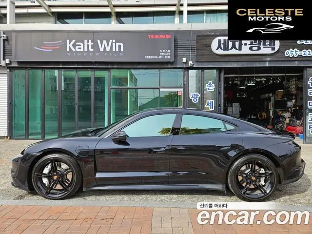 PORSCHE Taycan Turbo 2021 — photo 11 sur 20