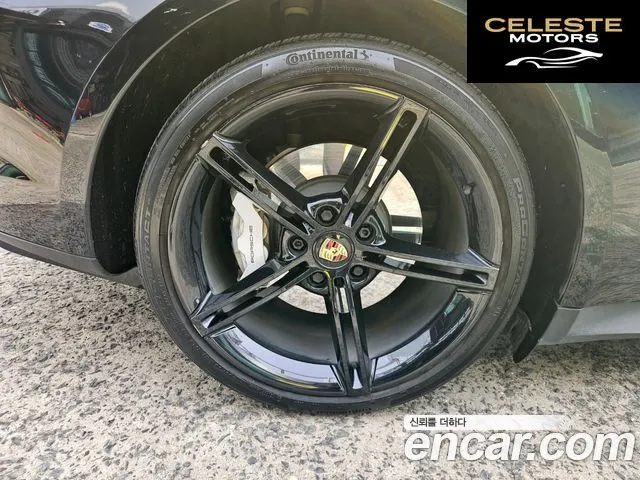 PORSCHE Taycan Turbo 2021 — photo 15 sur 20
