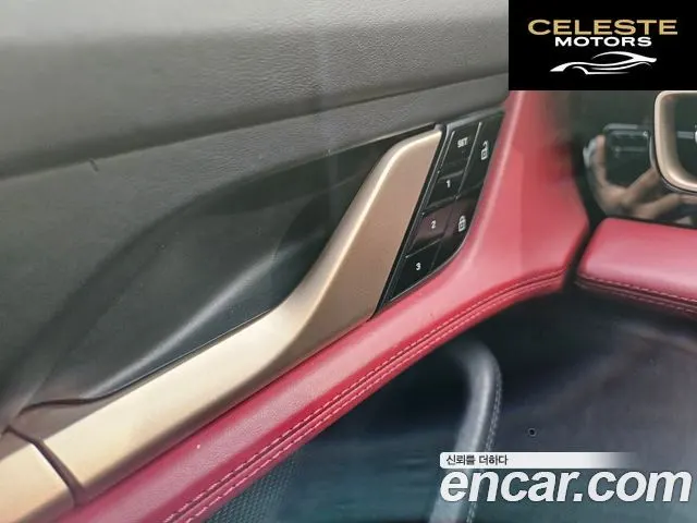 PORSCHE Taycan Turbo 2021 — photo 16 sur 20