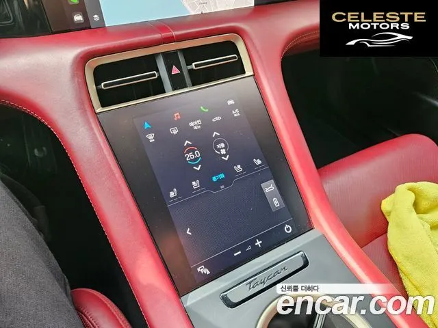 PORSCHE Taycan Turbo 2021 — photo 18 sur 20