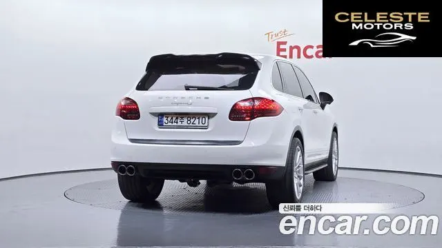 PORSCHE Cayenne 4.8 S 2012 — photo 4 sur 20