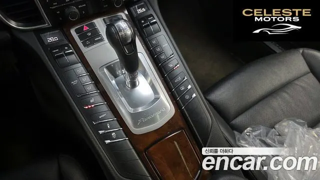PORSCHE Panamera 3.6 AWD 2011 — photo 9 sur 20