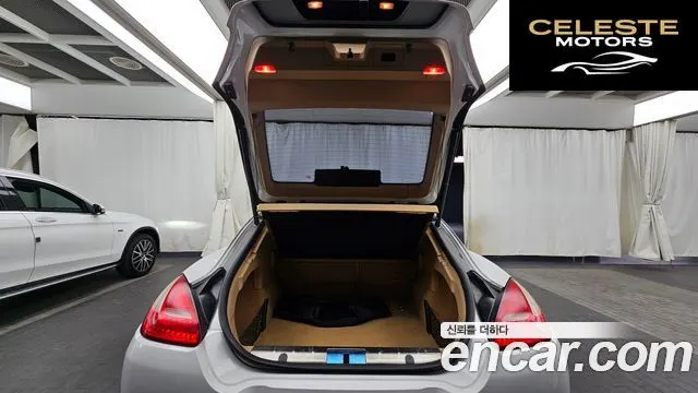 PORSCHE Panamera 4.8 S 2010 — photo 20 sur 20