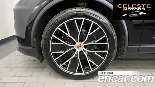 PORSCHE Macan EV 4 2025 — photo 5 sur 20