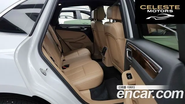 PORSCHE Macan 2.9 S 2022 — photo 12 sur 20