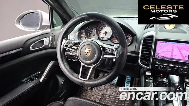 PORSCHE Cayenne 4.8 S 2011 — photo 13 sur 20