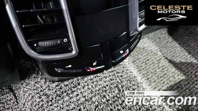 PORSCHE Cayenne 4.8 S 2011 — photo 18 sur 20