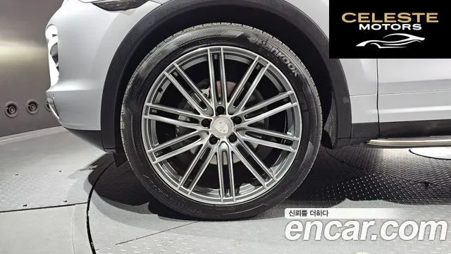PORSCHE Cayenne 4.8 S 2011 — photo 5 sur 20
