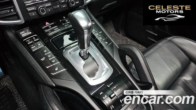 PORSCHE Cayenne 4.8 S 2011 — photo 9 sur 20