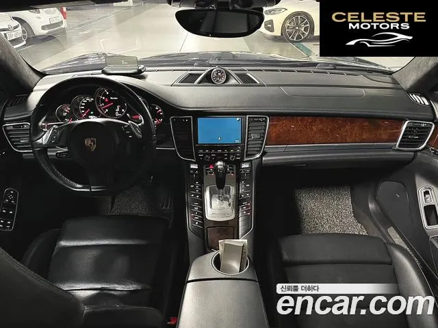 PORSCHE Panamera 4.8 Turbo 2010 — photo 24 sur 26
