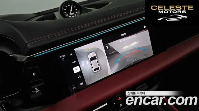 PORSCHE Macan EV 4 2025 — photo 14 sur 20