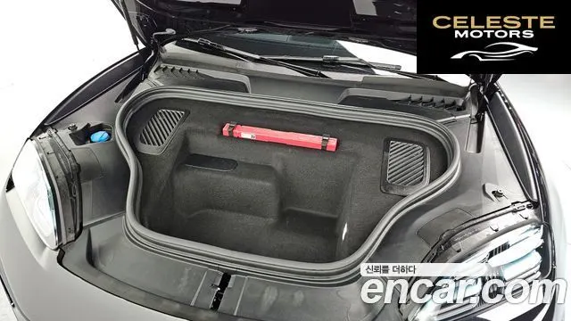 PORSCHE Macan EV 4 2025 — photo 6 sur 20