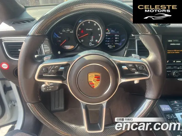 PORSCHE Macan 3.6 Turbo 2014 — photo 6 sur 23