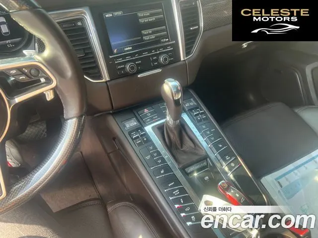PORSCHE Macan 3.6 Turbo 2014 — photo 8 sur 23