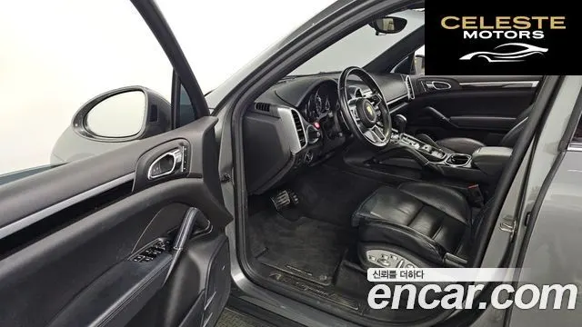 PORSCHE Cayenne 3.0 2016 — photo 10 sur 20