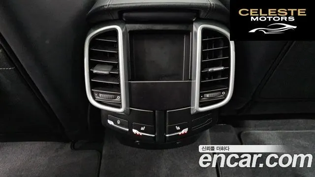 PORSCHE Cayenne 3.0 2016 — photo 19 sur 20