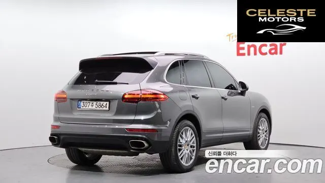PORSCHE Cayenne 3.0 2016 — photo 2 sur 20