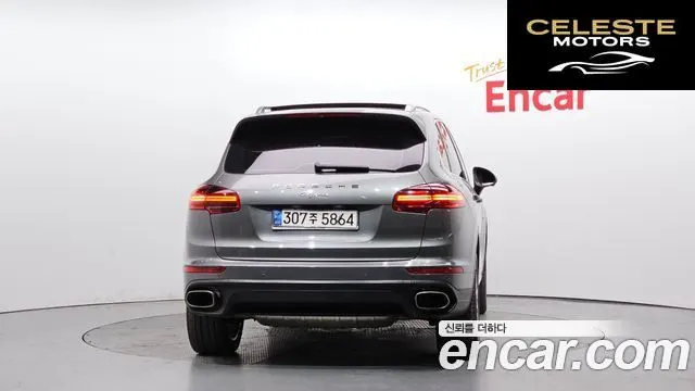 PORSCHE Cayenne 3.0 2016 — photo 4 sur 20
