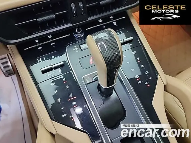 PORSCHE Cayenne 4.8 GTS 2013 — photo 8 sur 24