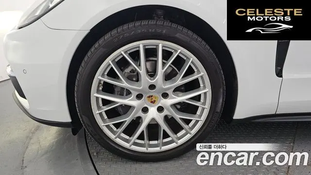PORSCHE Panamera (971) 3.0 AWD 2018 — photo 5 sur 20