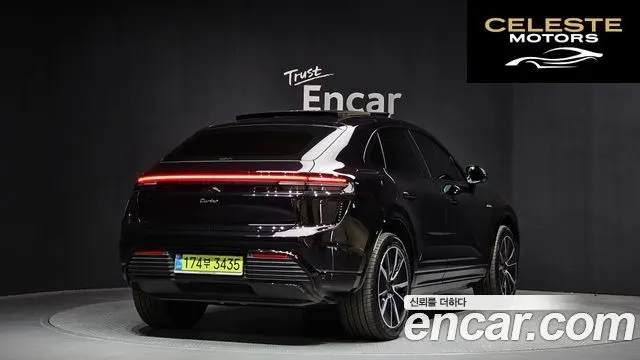 PORSCHE Macan EV Turbo 2025 — photo 2 sur 20