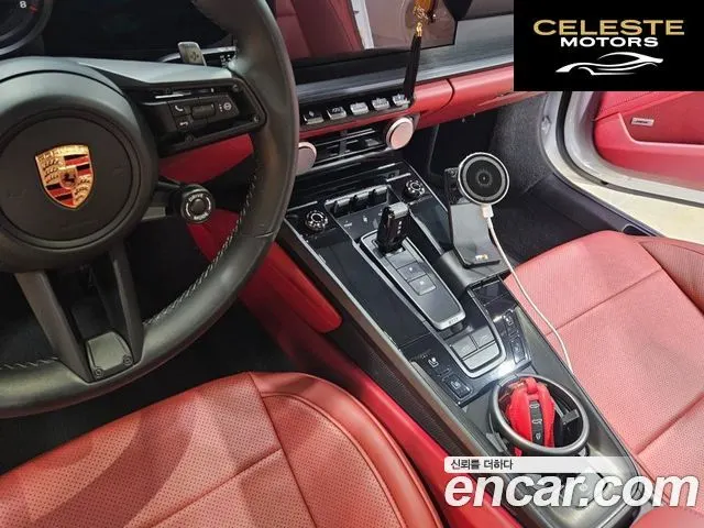 PORSCHE 911 (992) Carrera GTS Cabriolet 2023 — photo 8 sur 21