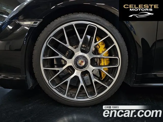 PORSCHE 911 Turbo S 2015 — photo 6 sur 26