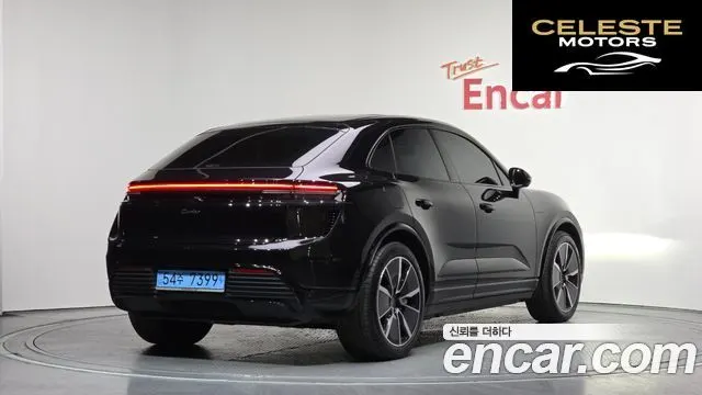 PORSCHE Macan EV Turbo 2025 — photo 2 sur 20