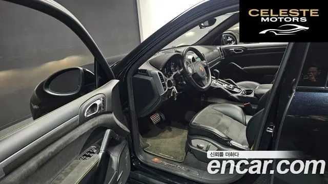 PORSCHE Cayenne 4.8 GTS 2013 — photo 11 sur 20