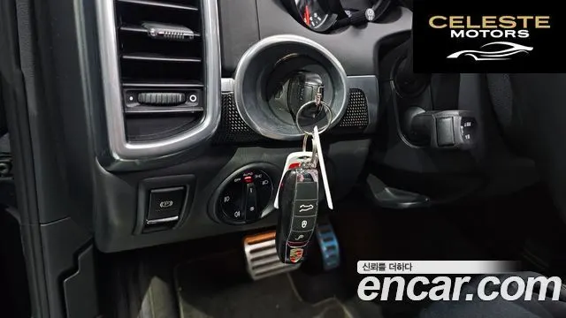 PORSCHE Cayenne 4.8 GTS 2013 — photo 20 sur 20