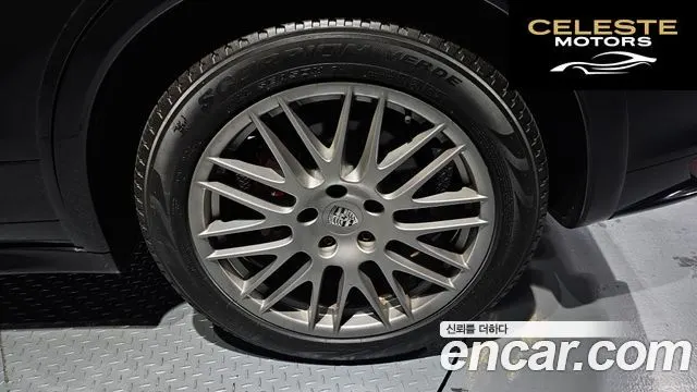 PORSCHE Cayenne 4.8 GTS 2013 — photo 5 sur 20